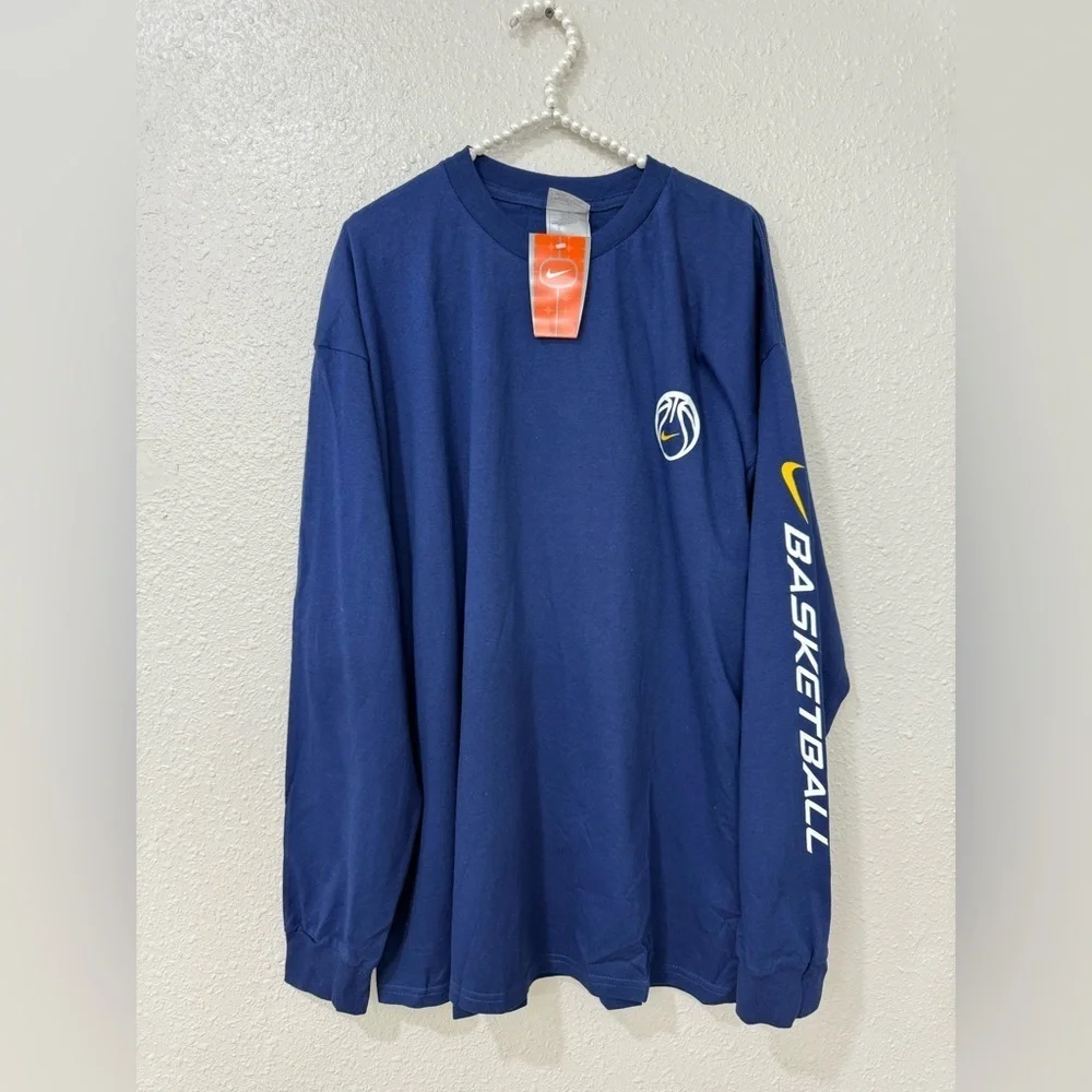 Vintage Nike Basketball Long sleeve Size XL NWT Navy Blue